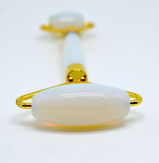 White Crystal Quartz Face Roller – Spiritual Healing & Skin Rejuvenation Tool